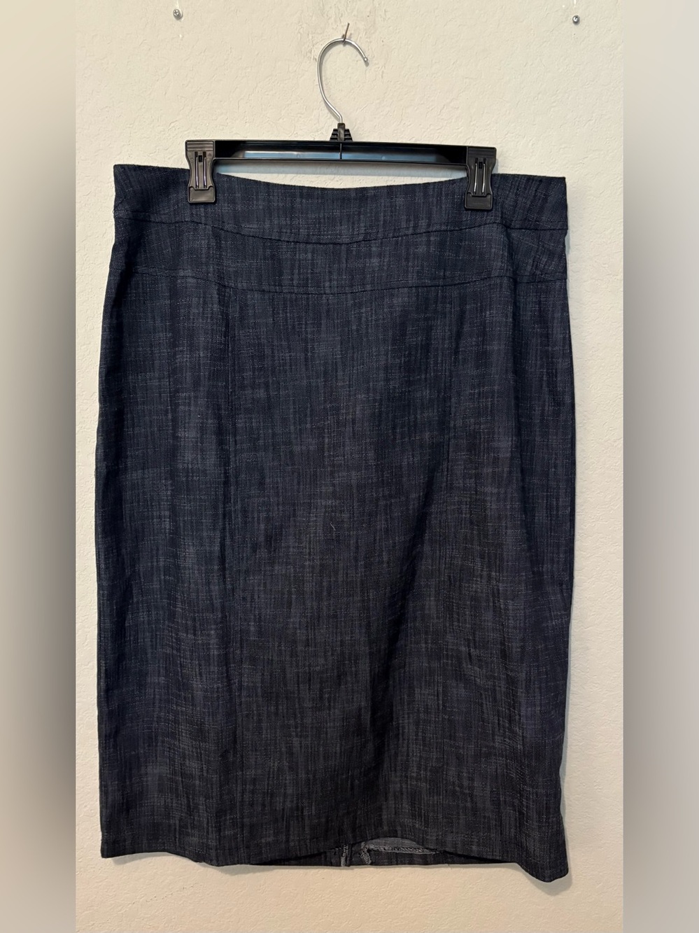 Ashley Stewart Women’s Dark Denim Skirt Size 16